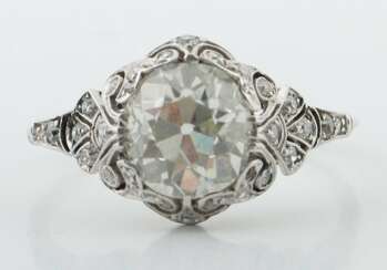 Schöner Art Déco-Ring mit Diamanten 1930er Jahre, Platin ca.…