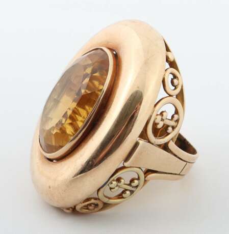 Ring mit Citrin 1960er Jahre, Gelbgold 585, ca. 16,47 g, Han… - photo 2
