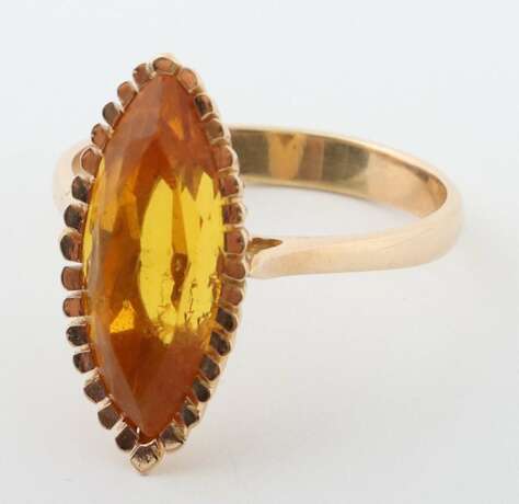 Ring mit Citrinnavette modern, Gelbgold 750, ca. 6,26 g, bes… - фото 2
