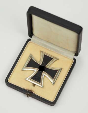 Eisernes Kreuz, 1939, 1. Klasse, im Etui - L/11. - фото 1