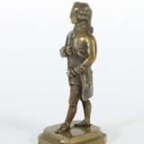 Bildhauer des 19. Jh ''Eleganter Kavalier'', Bronze, vollpla… - photo 2