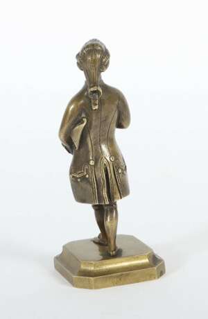 Bildhauer des 19. Jh ''Eleganter Kavalier'', Bronze, vollpla… - photo 3