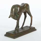 Bildhauer des 20. Jh. ''Das Pferd'', Bronze patiniert, vollp… - photo 2