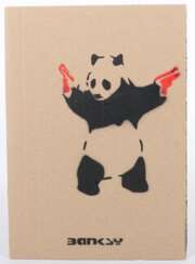Banksy 1974. ''Panda with Gunsl'', verso handschriftlich bez…