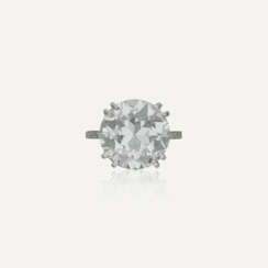 BAGUE DIAMANT DE 9.82 CARATS ET DIAMANTS