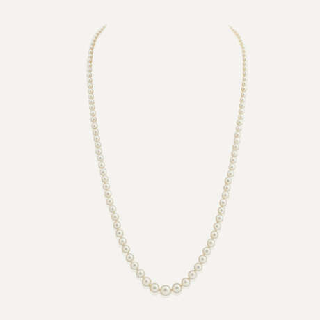 COLLIER EN CHUTE PERLES FINES, SAPHIRS ET DIAMANT - photo 1