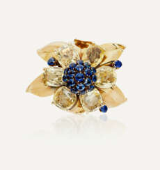 VAN CLEEF & ARPELS BROCHE 'PASSE-PARTOUT' SAPHIRS DE COULEUR ET SAPHIRS