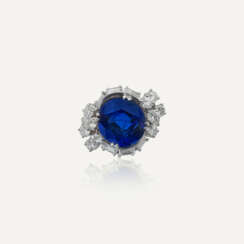 MONTURE VAN CLEEF & ARPELS BAGUE SAPHIR DE 8.47 CARATS ET DIAMANTS