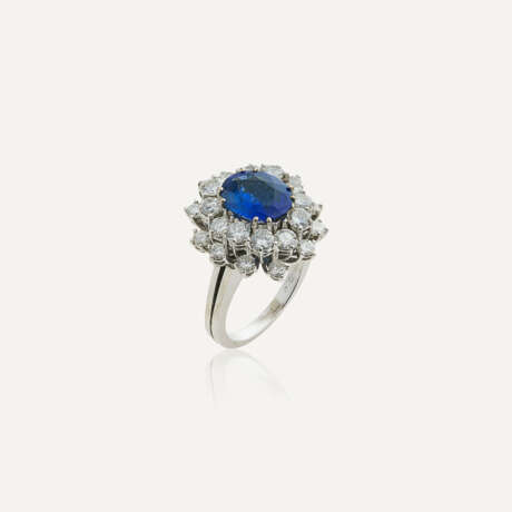 BAGUE SAPHIR ET DIAMANTS - Foto 2