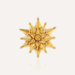 VAN CLEEF & ARPELS BROCHE 'CRISTAUX DE NEIGE' DIAMANTS