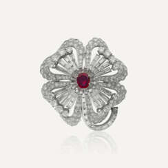 BROCHE RUBIS DE 1.91 CARAT ET DIAMANTS