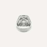 BAGUE DIAMANT DE 8.97 CARATS ET DIAMANTS - photo 3