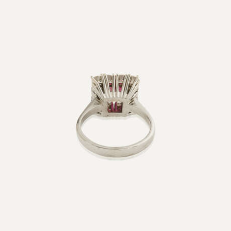 BAGUE RUBIS ET DIAMANTS - фото 4