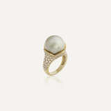 NO RESERVE - BOUCHERON BAGUE 'TULIPE' PERLE DE CULTURE ET DIAMANTS - Foto 1