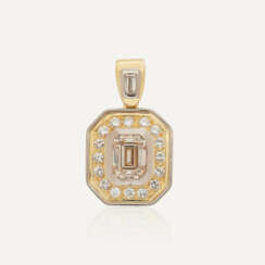 PENDENTIF DIAMANT DE 6.02 CARATS ET DIAMANTS