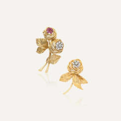 VAN CLEEF & ARPELS ENSEMBLE DE DEUX BROCHES 'ROSES' RUBIS ET DIAMANTS