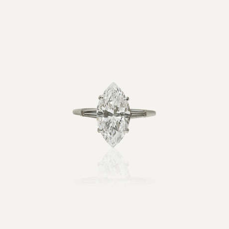 BOUCHERON BAGUE DIAMANT DE 3.96 CARATS ET DIAMANTS - фото 1