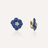 VAN CLEEF & ARPELS BOUCLES D'OREILLES EN SERTI MYSTÉRIEUX 'PAVOT' SAPHIRS ET DIAMANTS - фото 3