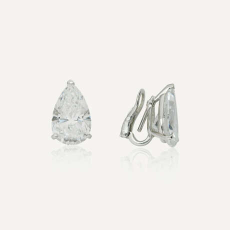 PAIRE DE BOUCLES D'OREILLES DIAMANTS DE 5.05 ET 5.03 CARATS - Foto 2