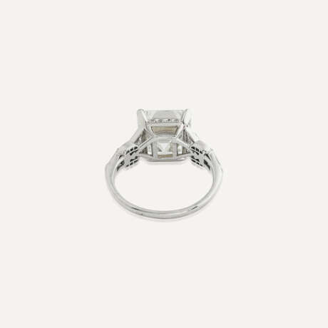 BAGUE DIAMANT DE 4.30 CARATS ET DIAMANTS - Foto 4