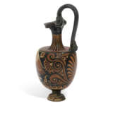 AN APULIAN RED-FIGURED OINOCHOE - photo 3