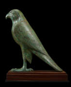 Dynastie ptolémaïque. AN EGYPTIAN BRONZE FALCON