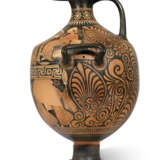 AN APULIAN RED-FIGURED HYDRIA - photo 3