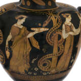 A CAMPANIAN RED-FIGURED HYDRIA - Foto 5