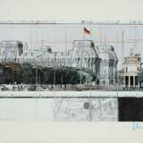 Christo. Wrapped Reichstag, Project for Berlin - Foto 1
