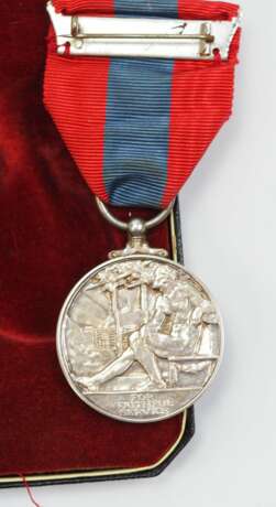 Großbritannien: Imperial Service Medaille, Elizabeth II., im Etui. - Foto 3