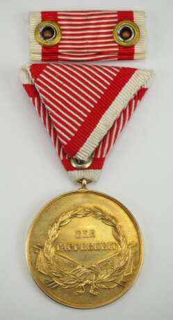 Österreich: Tapferkeitsmedaille, 8. Modell (1914-1917), Franz Joseph I., Gold. - photo 4