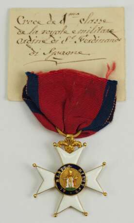 Spanien: Königlicher und Militärischer Orden des heiligen Ferdinand, 4. Modell (1823-1856), Goldenes Kreuz für Offiziere. - фото 1