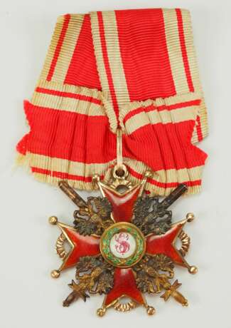 Russland: Kaiserlicher und Königlicher Orden vom heiligen Stanislaus, 2. Modell, 2. Typ (ca. 1941-1917), 3. Klasse mit Schwertern. - photo 1