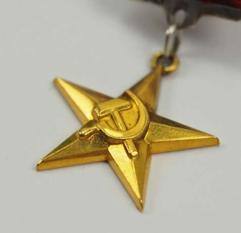 Sowjetunion: Goldene Medaille Hammer und Sichel. - Foto 2