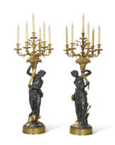 PAIRE DE CANDÉLABRES MONUMENTAUX DE STYLE LOUIS XVI