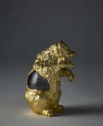 Gabriella Crespi. "Orso" | Lost-wax sculpture of the series "Piccoli animali". 1970s. Hand-chiselled and gilded metal, Murano crystal glass egg by Barovier e Toso. Signed with engraving at the base. (h 13.5 cm.) | | Provenance | Private collection, Italy | | Artw