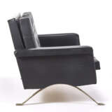 Sofa model "875". Produced by Cassina, Meda, 1960. Chromed steel frame, black leatherette upholstery. (140x77x89 cm.) (slight defects) - фото 3
