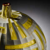 "Composizione a canne" | Bulb-shaped vase with small truncated neck. Execution by Livio Serena e Giacomo Barbini, Murano, 2000. Lattimo and transparent yellow blown glass tiles. Bevelled outer surface, rim with collar in opaque red glass. | | Uniqu - photo 4