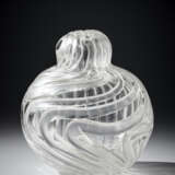 Pumpikin-shaped vase. Murano, 2005. Crystal blown glass with application of thick twisted filaments. Signed, dated and monogrammed under the base. (h 18 cm.) | | Provenance | Private collection, Italy; | | Purchased at Atelier Ritsue Mishima, Mur - photo 9