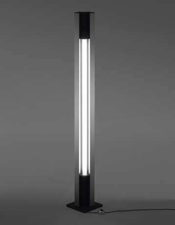 Floor lamp model "Moonlight". Produced by Arredoluce,, 1970s. Adjustable mirrored metal frame. (22x163 cm.) - photo 1
