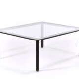 Coffe table of the series "T10 Fasce Cromate". Produced by Azucena, Milan, 1957. Black lacquered metal frame, chromed feet, chromed metal perimeter. (120x51x100 cm.) (slight defects) - Foto 1