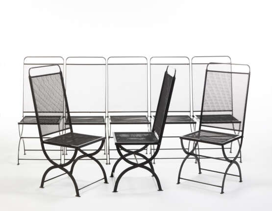 Eight chairs of the series "Nonaro". Produced by Azucena,, 1970s/1980s. Metallised grey iron. (40x100x50 cm.) (slight defects) | | Literature | Azucena. Mobili e oggetti, Catalogo del produttore, Milano, s.d. [2012], pp. 214-215 - Foto 2