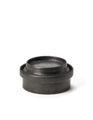 Bowl with lid. 1970s. Ceramic enamelled in black. Signed at the base "ITA NV". (h 7 cm.; d 13 cm.)