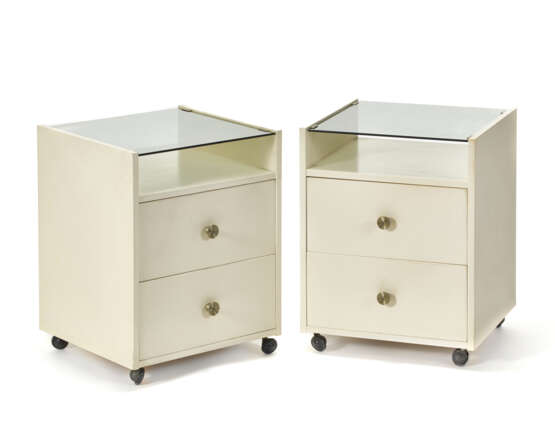 Pair of bedside tables - photo 1