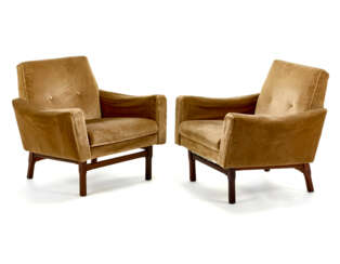 Pair of armchairs model "Denise". Produced by Rossi di Albizzate, Italy, 1961. (78.5x72x68 cm.) (slight defects)