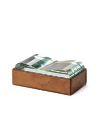 Wooden and leather box with crystal lid. Execution by Fontana Arte, Milan, 1930s/1940s. (16x9x16 cm.) (slight defects)