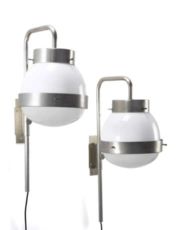 Pair of wall lamps model "Delta" - Foto 1