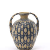 Stoneware amphora decorated with ovoid motifs and flowers in cobalt blue and white - фото 2