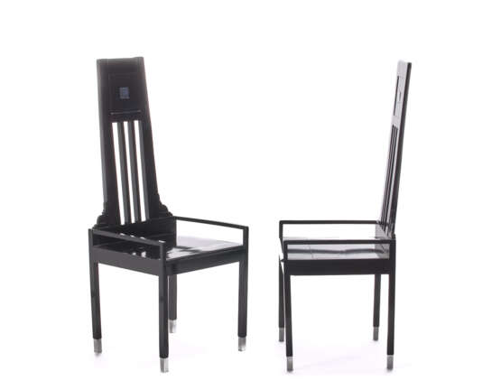 Pair of Jugendstil chairs. Probable Central European Manufacturing, early 20th century. Black lacquered solid wood and nickel-plated metal. (52x126x46 cm.) (slight defects) | | Provenance | Galleria Daniela Balzaretti, Milan | | Accompanied by t - Foto 1