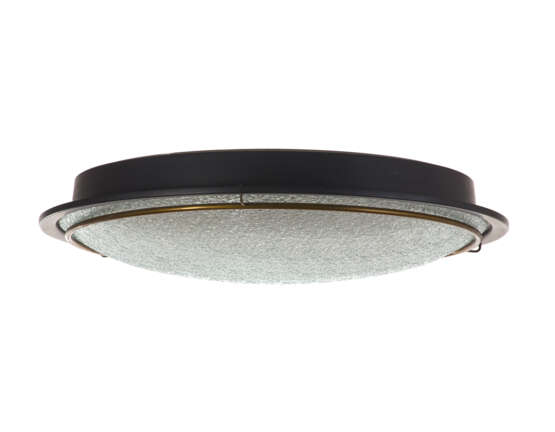 Ceiling lamp model "2298". Milan, 1960s. Black lacquered aluminium frame and brass support, colorless glass light diffuser. (d 57 cm.) | | Provenance | Private collection, Milan | | Literature | Illuminazione, arredamento, cristalli d'arte, "Qua - Foto 1